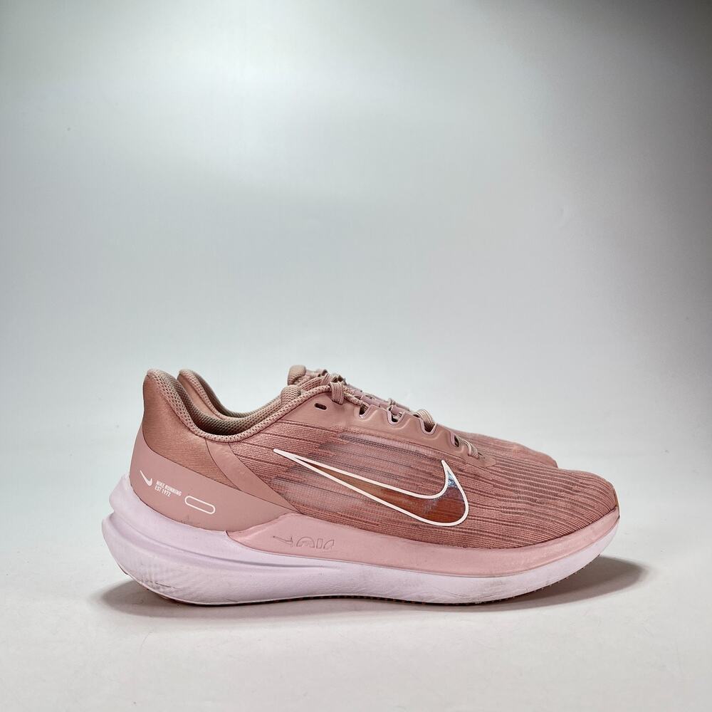 Nike Air Winflo 9 Pink Oxford White Running Shoes DD8686-600 Women's Size 8.5
